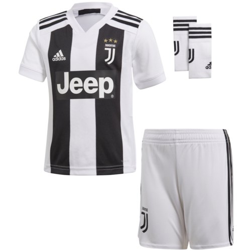 completo calcio juventus merchandising completo calcio juventus merchandising