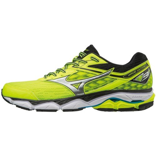 mizuno running a3 Cinosural International School